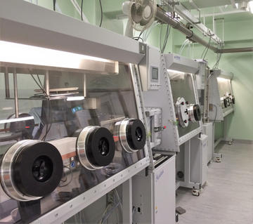 Uranium glovebox suite Uranium glovebox suite